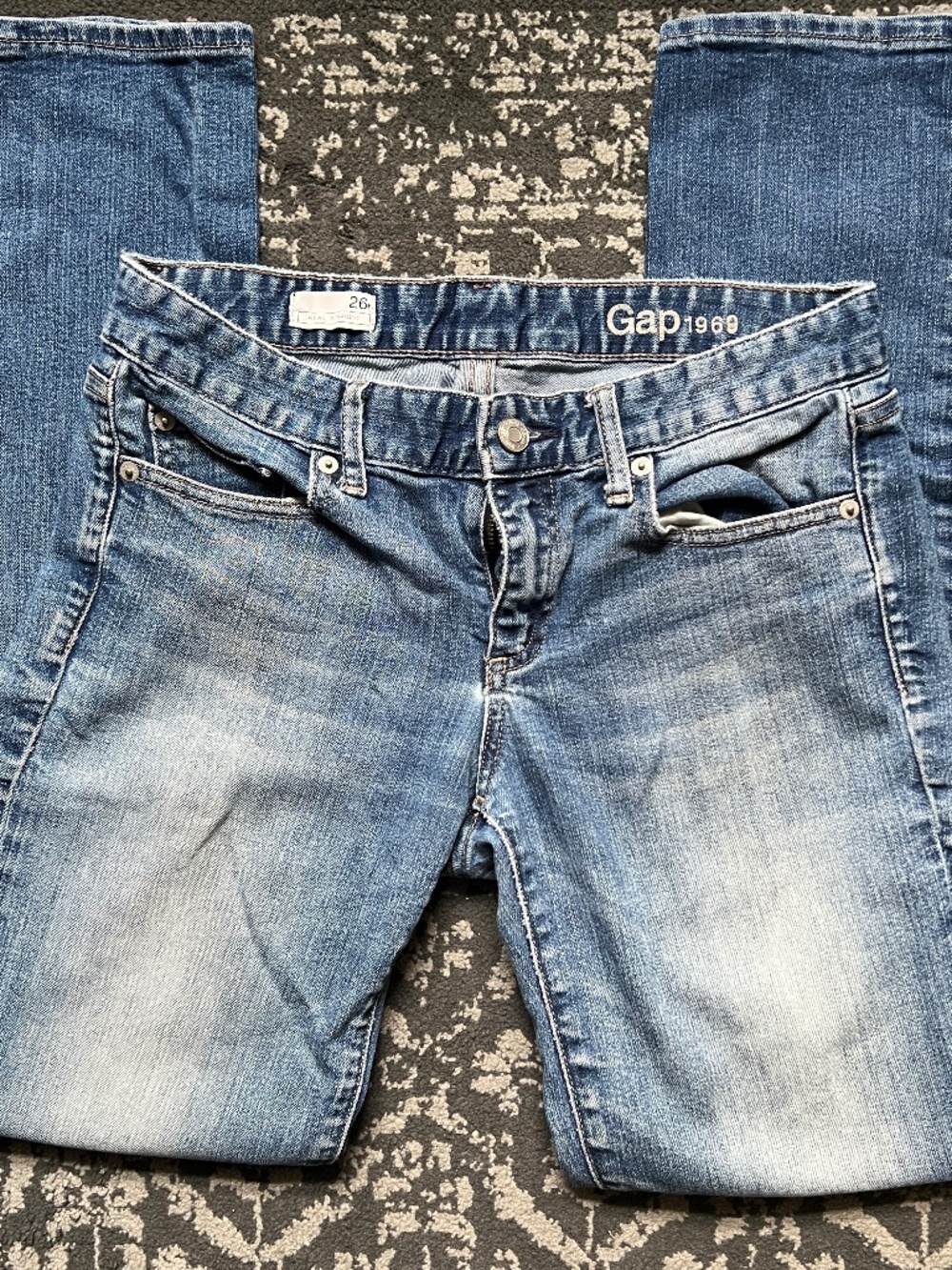 Gap Real Straight Jeans Medium Wash size 26r